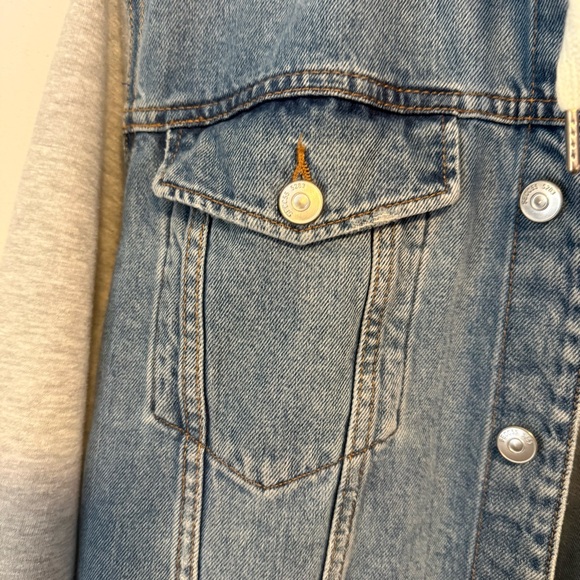 H&M Divided Denim Jacket with Gray Sweatshirt Sleeves - Picture 4 of 6